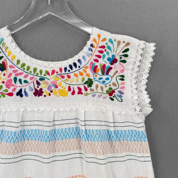 VINTAGE Mexican Huipil Embroidered Shirt Womens Small White Woven Round Neck - Picture 3 of 12